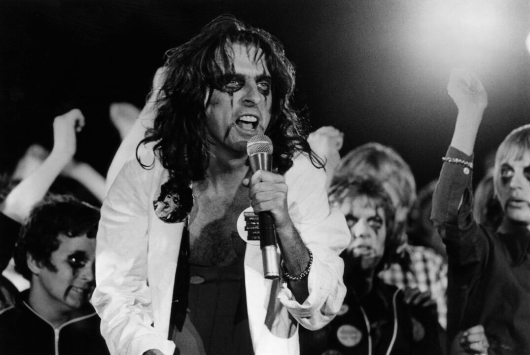 Alice Cooper, 1975