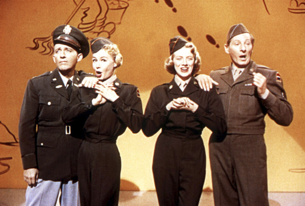 WHITE CHRISTMAS, Bing Crosby, Vera-Ellen, Rosemary Clooney, Danny Kaye, 1954