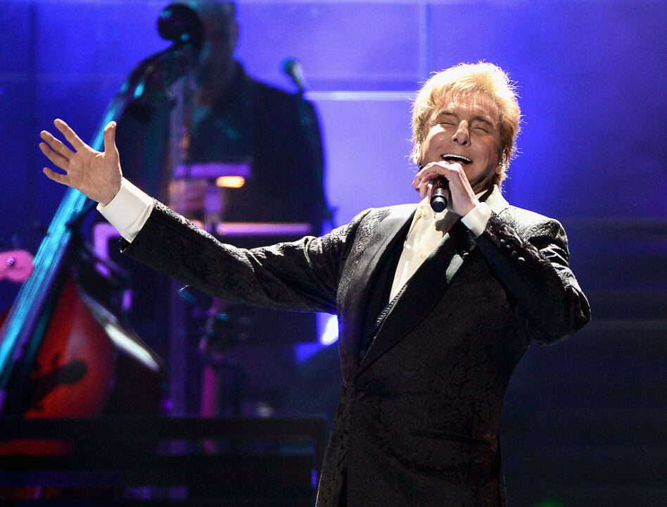 Barry Manilow performs at Barclays Center of Brooklyn on June 17, 2015 in the Brooklyn borough of New York City