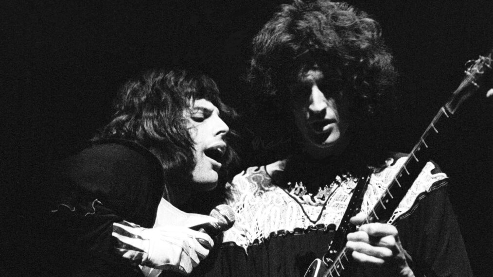 UNITED KINGDOM - JANUARY 01: Photo of QUEEN and Freddie MERCURY and Brian MAY; Freddie Mercury and Brian May performing live on stage