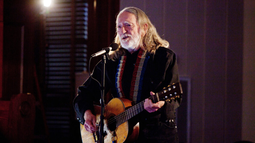 Willie Nelson announces 76th solo album entitled “Last Leaf on the Tree”