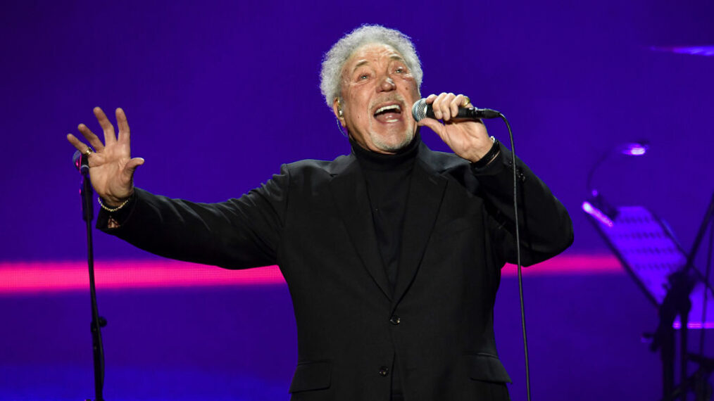 Tom Jones Confirms North American Tour (Get the Dates Here!)