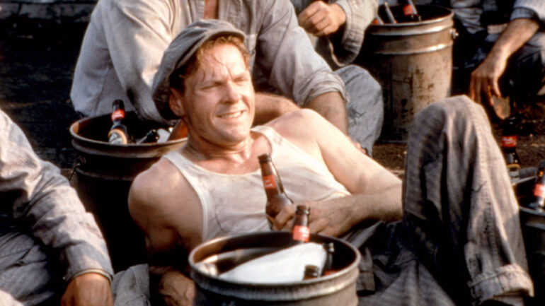 THE SHAWSHANK REDEMPTION, William Sadler (center), 1994,