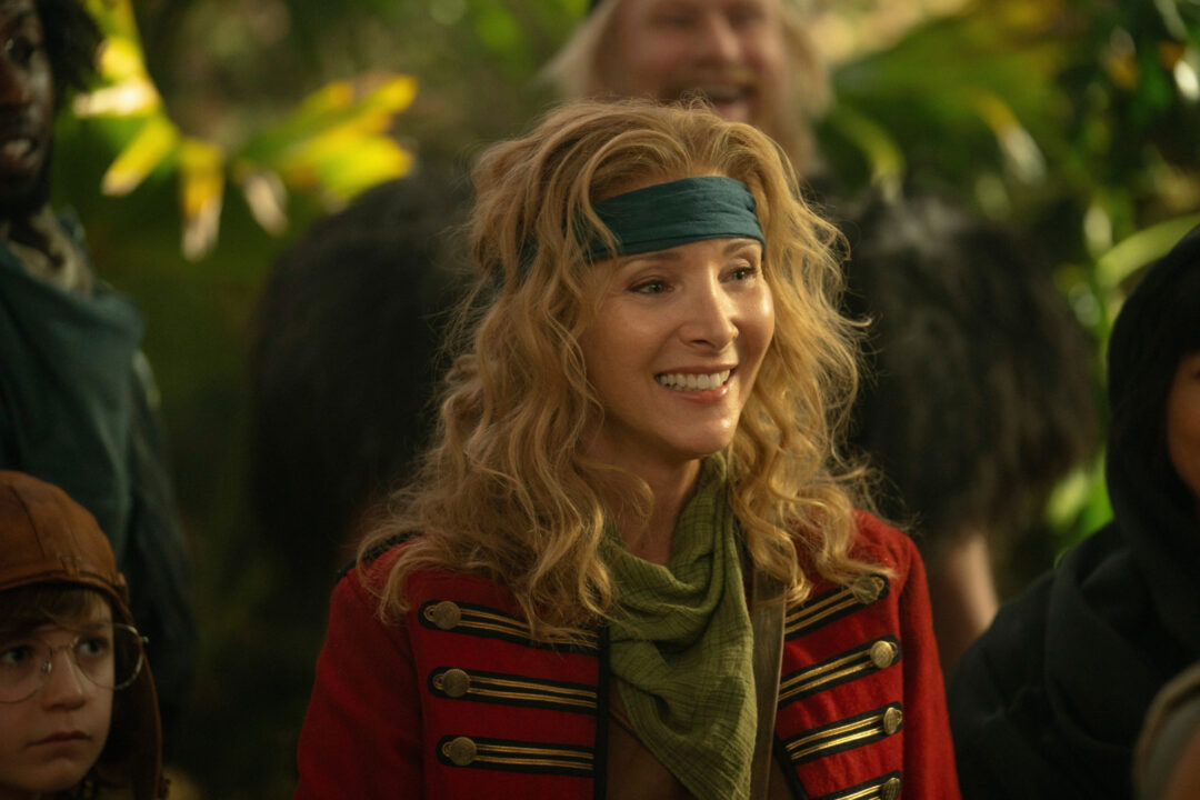 Lisa Kudrow in Time Bandits (2024)