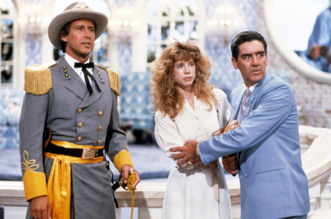 FLETCH LIVES, Chevy Chase, Julianne Phillips, R. Lee Ermey, 1989