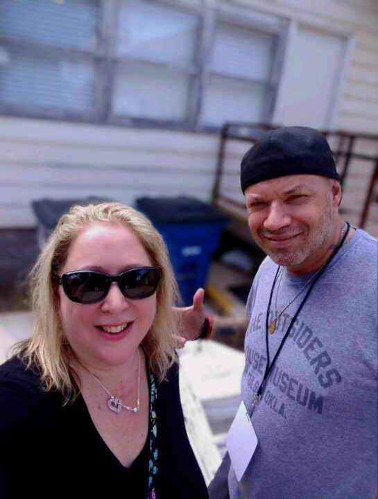 The Outsiders house, fan with Danny Boy O'Connor