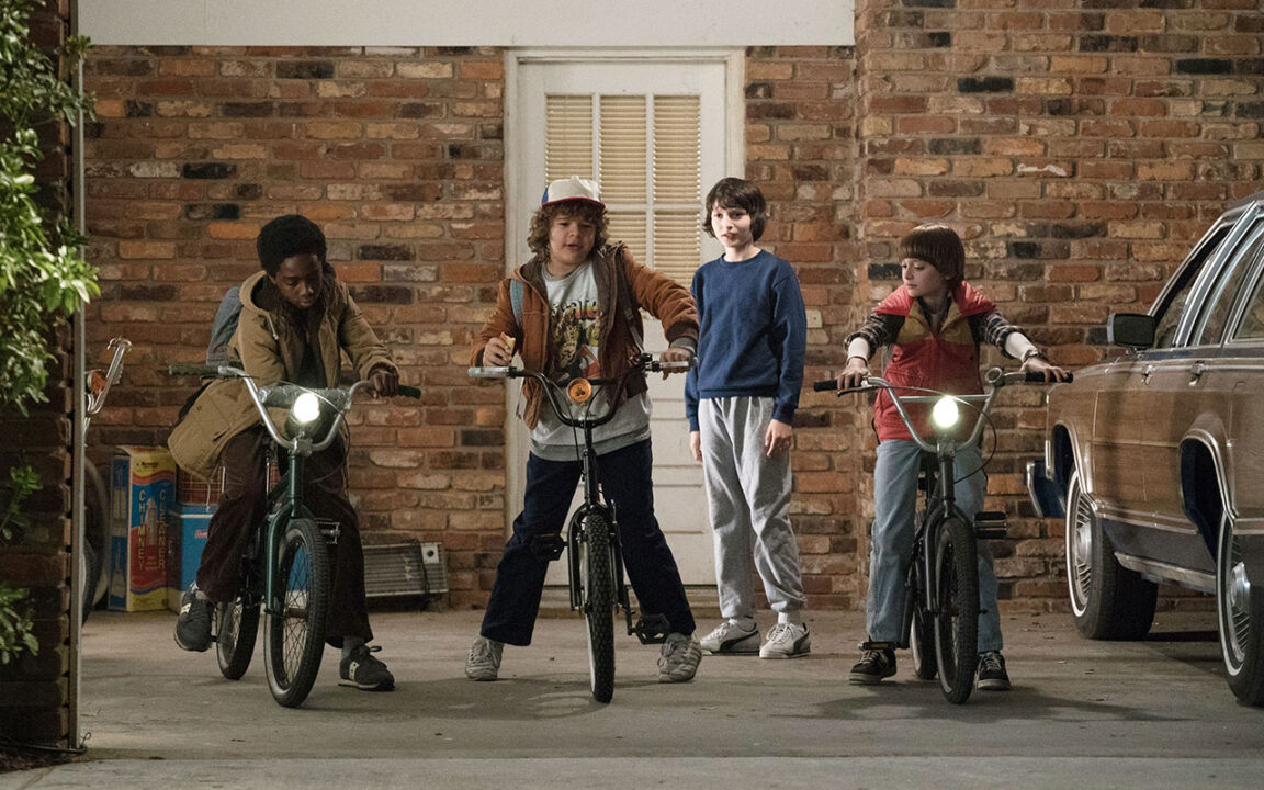 2010s tv3tag16PvVAMSchnapp,noahSeason 1Start2016TelevisionWeb series TCDSTTH EC032 STRANGER THINGS, (from left): Caleb McLaughlin, Gaten Matarazzo, Finn Wolfard, Noah Schnapp, (Season 1, aired July 15, 2016). photo: Curtis Baker / ©Netflix / Courtesy: Everett Collection