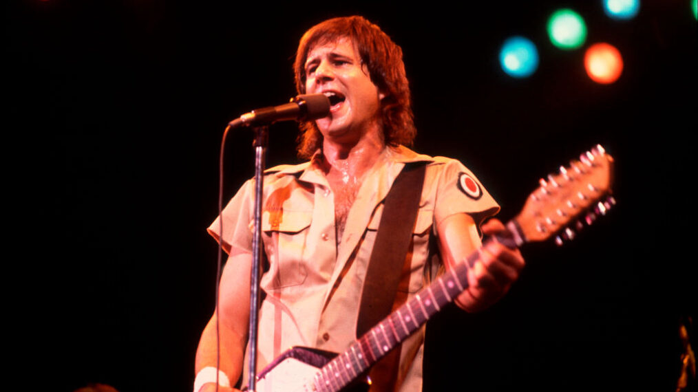 Greg Kihn at the Rosemont Horizon in Rosemont, Illinois, May 21, 1982