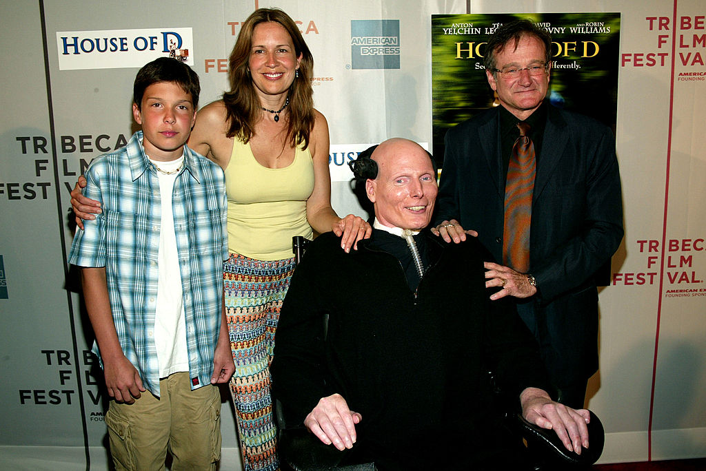 Actor Robin Williams (R) poses with actor Christopher Reeve, wife Dana Reeve and son Will (L) at the screening of "House Of D" during the 2004 Tribeca Film Festival May 7, 2004 in New York City