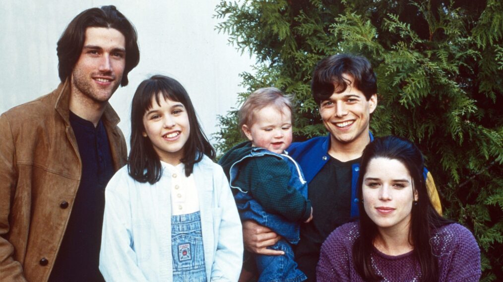 PARTY OF FIVE, from left: Matthew Fox, Lacey Chabert, Zachary Ahnert, Scott Wolf, Neve Campbell, (1994-2000)