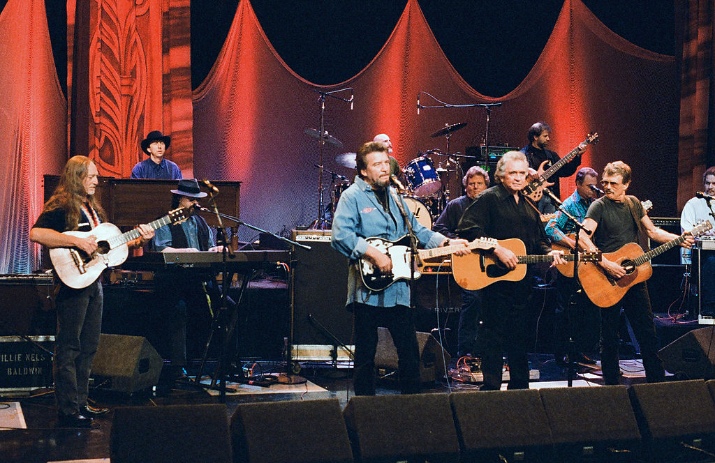 THE TONIGHT SHOW WITH JAY LENO -- Episode 702 -- Pictured: (l-r) Musical guest The Highwaymen perform on May 30, 1995