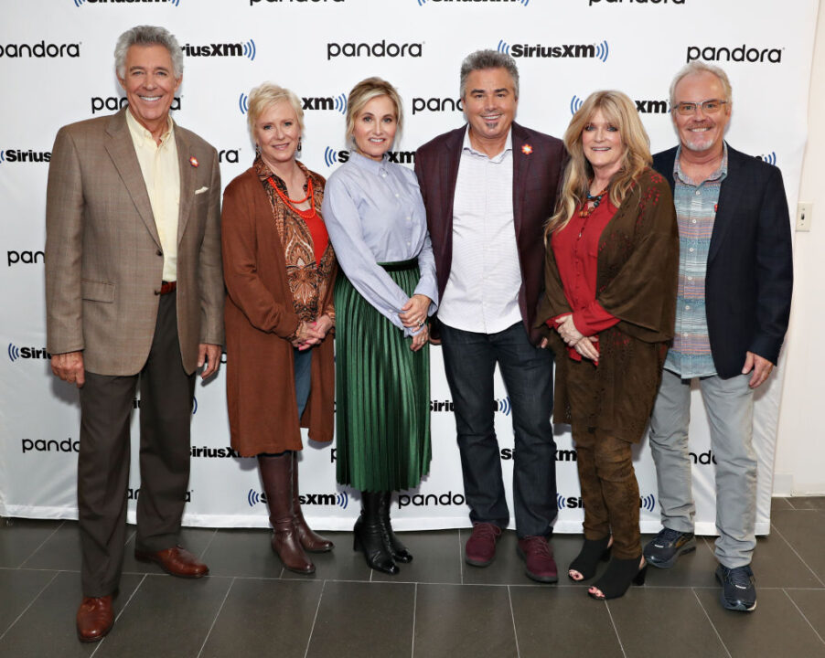 Barry Williams, Eve Plumb, Maureen McCormack, Christopher Knight, Susan Olsen and Mike Lookinland pose for a photo during Andy Cohen's Deep and Shallow interview special with the cast of The Brady Bunch on SiriusXM's Radio Andy Channel at the SiriusXM Studios on September 9, 2019 in New York City