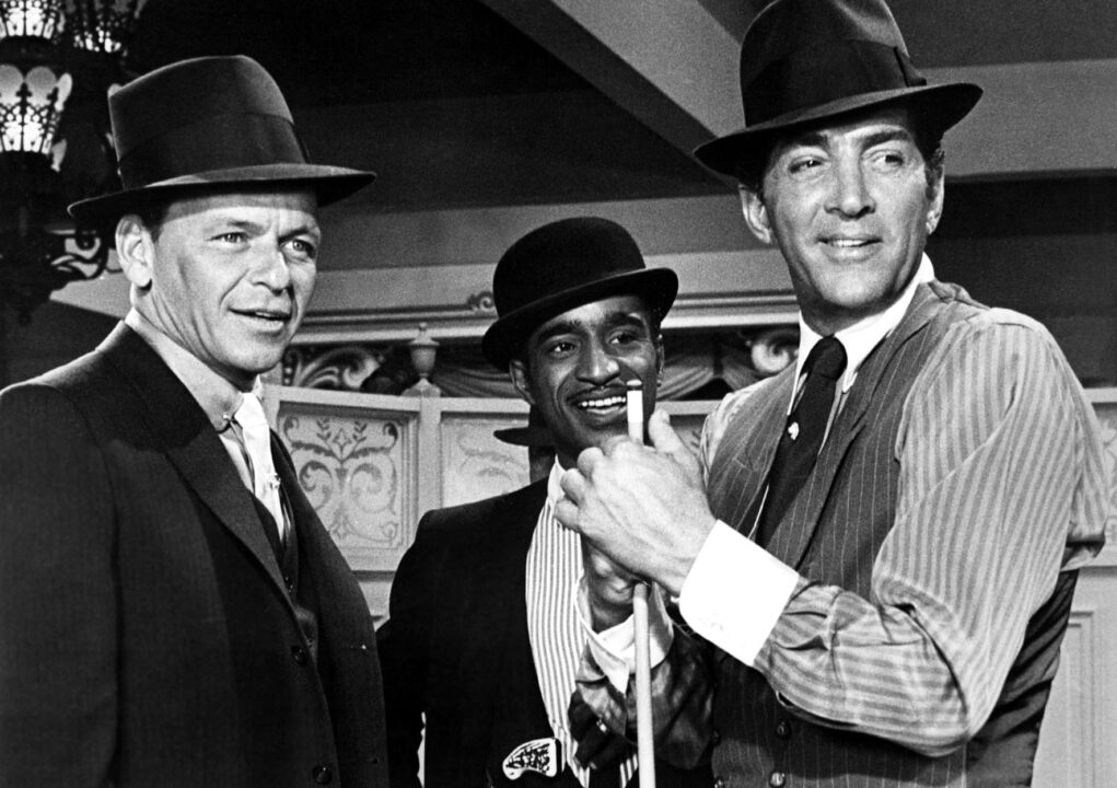 ROBIN AND THE 7 HOODS, Frank Sinatra, Sammy Davis Jr., Dean Martin, 1964.