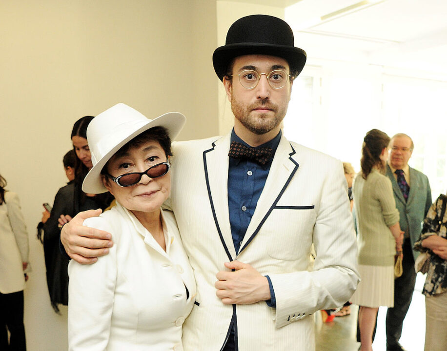 LONDON, ENGLAND - JUNE 18: (EMBARGOED FOR PUBLICATION IN UK TABLOID NEWSPAPERS UNTIL 48 HOURS AFTER CREATE DATE AND TIME. MANDATORY CREDIT PHOTO BY DAVE M. BENETT/GETTY IMAGES REQUIRED) Yoko Ono (L) and Sean Lennon attend a Council Reception launching Yoko Ono's exhibition 'To The Light' at The Serpentine Gallery on June 18, 2012 in London, England