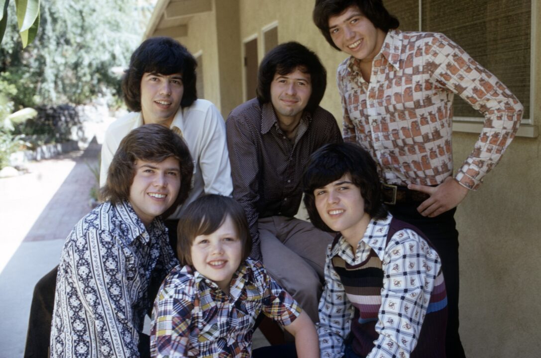 The Osmond Brothers (clockwise from lower left): Jimmy Osmond, Merrill Osmond, Jay Osmond, Wayne Osmond, Alan Osmond, Donny Osmond, 1973