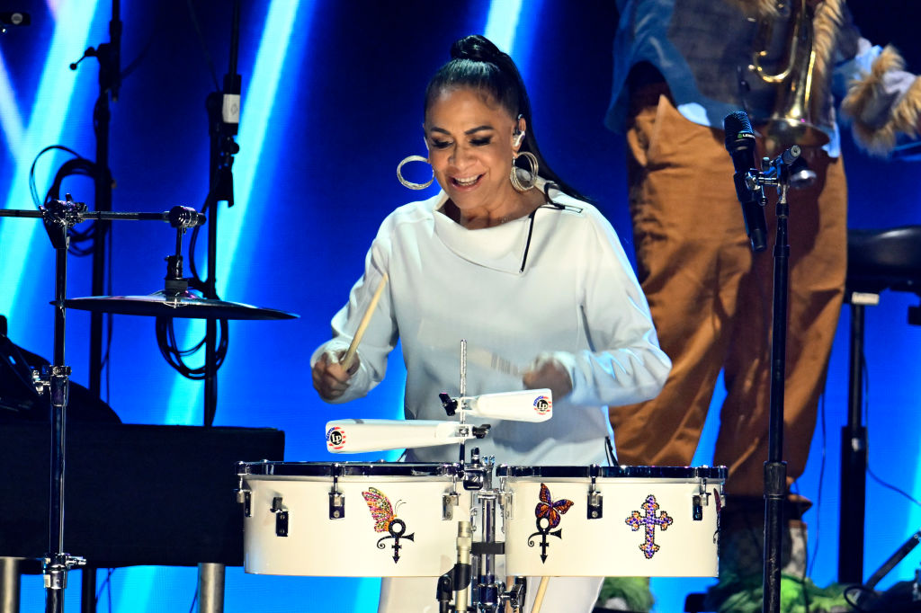 Sheila E. Performing on stage with Anderson. During the concert of the benefits of Fireid for California Fire Relief at the Kia Forum on January 30, 2025 in Inglewood, California