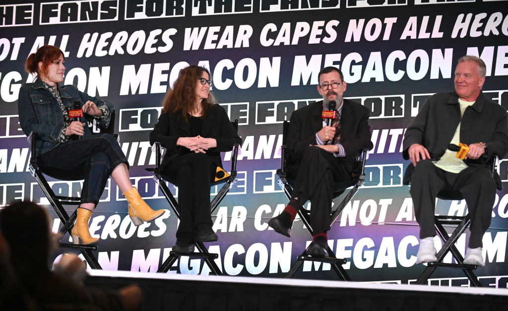 ORLANDO, FLORIDA - FEBRUARY 07: (L-R) Molly Ringwald, Ally Sheedy, Judd Nelson and Anthony Michael Hall speak at MegaCon Orlando 2025 at Orange County Convention Center on February 07, 2025 in Orlando, Florida